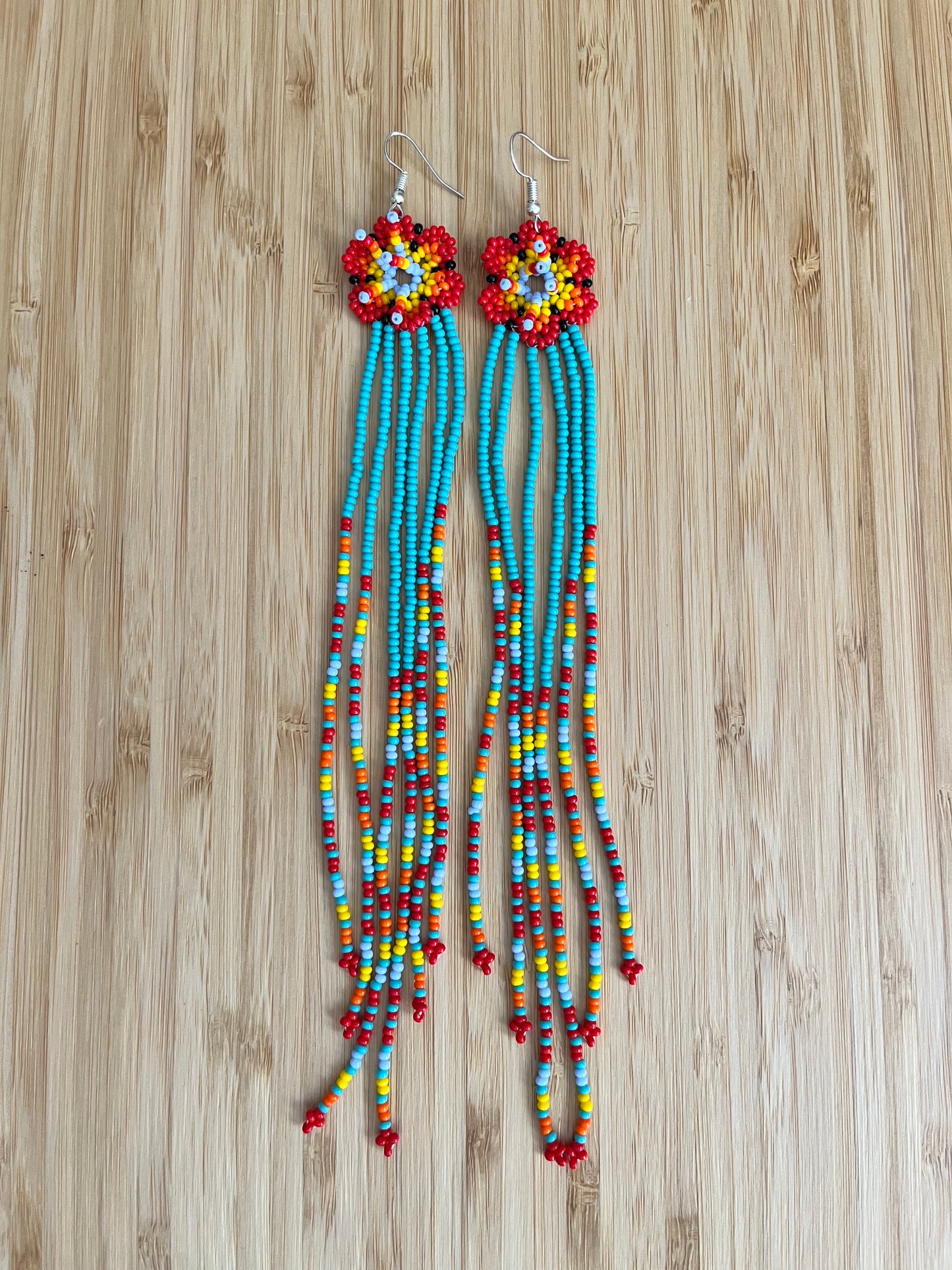 Flor Beaded Earrings